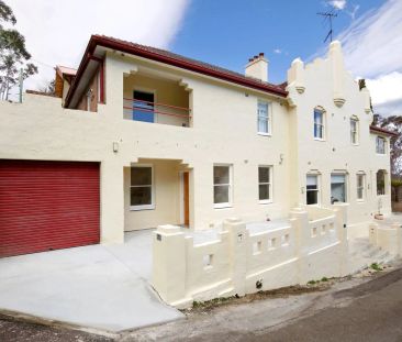 Stylish Apartment Close To Town! - Photo 6