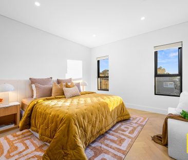 Brand-New Duplex with Pool, Elevated Position & Premium Finishes - Photo 6