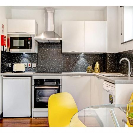 1 bedroom flat to rent - Photo 4