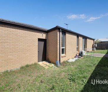 25 Portman Avenue, Harkness VIC, Belconnen - Photo 1