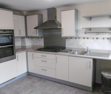 1 bedroom in a house share to rent - Photo 5