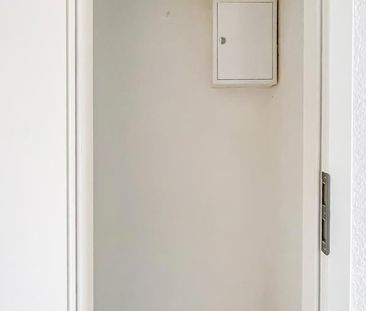 2,5 Zimmer – Balkon – renoviert – zentrale Lage direkt am Rathaus - Photo 5