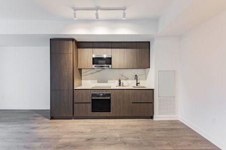 For Lease - 127 Broadway Avenue Unit# 710S, Toronto, Ontario - Photo 2