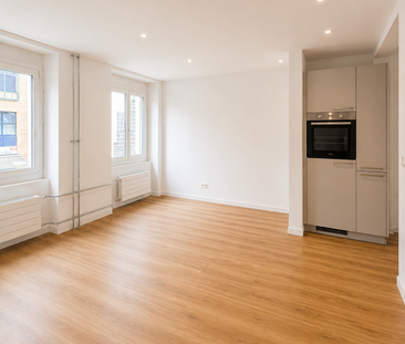 Stadt Solothurn Erstvermietung nach Kernsanierung – 2.5-Zimmer-Wohnung mit Balkon - Photo 1