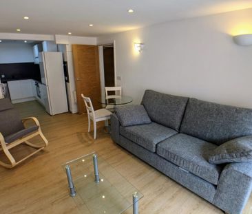 2 bedroom flat to rent - Photo 3
