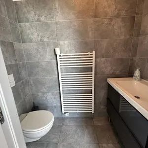 DACHTERRASSENTRAUM MIT 3 ZIMMER UND GROSSZÜGIGE GALERIE IN DER LUSTKANDLGASSE/UNVERBAUBARER FERNBLICK - Photo 1