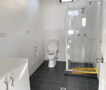 Cute and Cosy!! - Photo 1