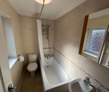2 bedroom semi-detached house to rent - Photo 1