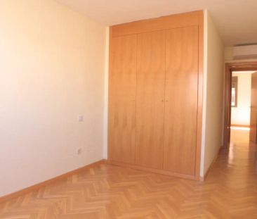 Piso de alquiler en Avenida del Santuario de Valverde, Montecarmelo - Photo 1