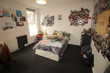 4 Bed - 5B Chestnut Avenue, Hyde Park, Leeds - LS6 1AZ - Student - Photo 2