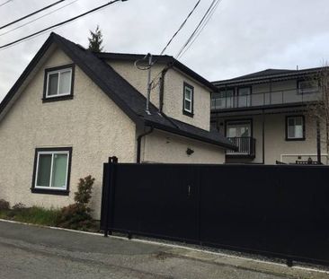 2BR, 1.5 Bath Laneway Rental - Photo 1