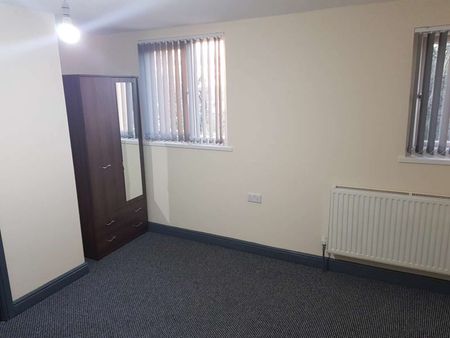 Lovely Brand New Ensuite Room - No deposit All Bills Included! - Photo 3