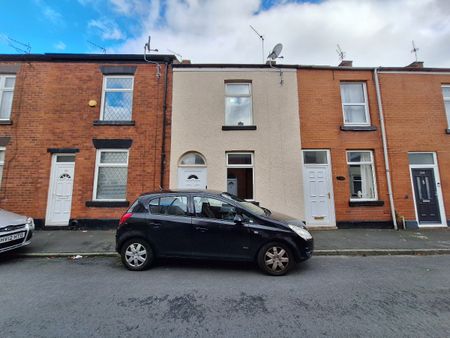 Church Street, Dukinfield, Ashton-under-Lyne, SK16 - Photo 2