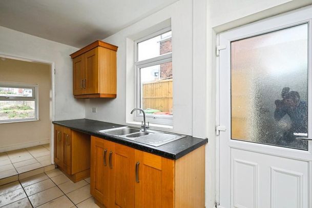 Kingsway, Kirkby-In-Ashfield, NG17, Nottingham - Photo 1
