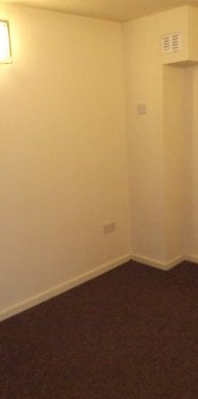 Centenary Mill, New Hall Lane - Photo 1