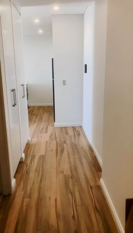 15 Oscar Place, Sydney - Photo 2