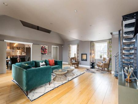 3 bedroom flat to rent - Photo 3