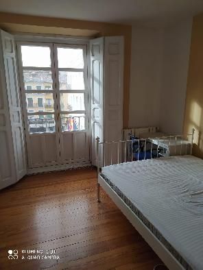 Piso en alquiler en Pza. Mayor - Photo 3