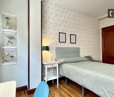 bilbao, Basque Country 48009 - Photo 2