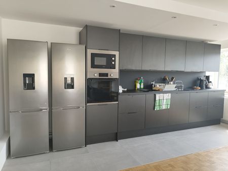 Location appartement 7 pièces, 122.00m², Évry-Courcouronnes - Photo 5