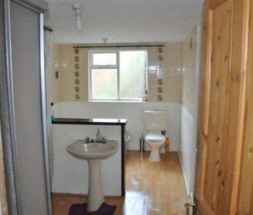 5 bed-roomed detached student house - Photo 6