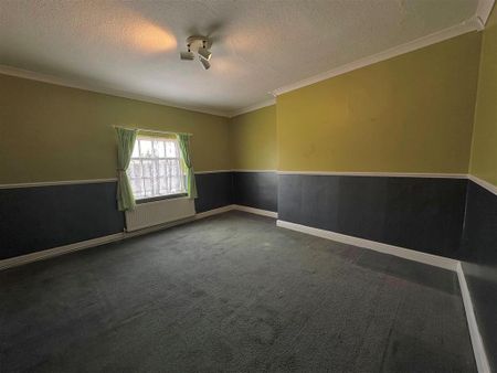 5 bedroom end of terrace house to rent - Photo 3