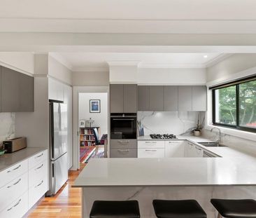 73A Jansz Crescent, Griffith ACT 2603 - House For Rent | Domain - Photo 5