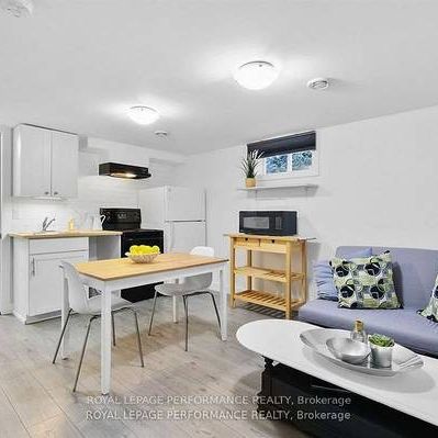 Cozy 2-Bedroom Basement Suite in Carson Meadows, Fully Furnished, $2k - Photo 1