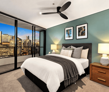 FULLY FURNISHED FOUR-BEDROOM SKY RESIDENCE | YARRA'S EDGE - Photo 5