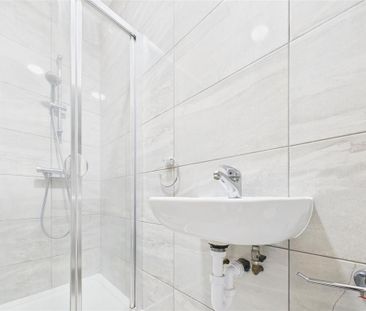 House share to rent - Photo 3