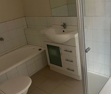 SECURE LIVING - Photo 5