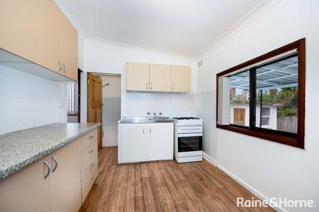 24 Smith Street, Tempe, NSW 2044 - Photo 2