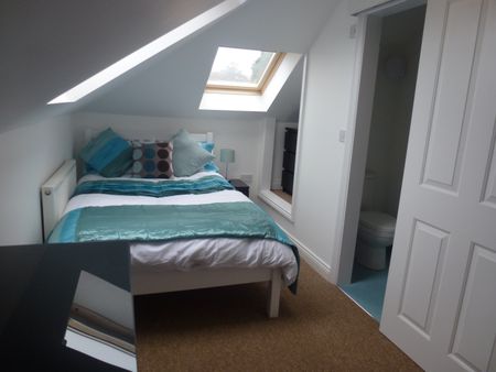 Bournemouth Road, Parkstone, Poole, Dorset, BH14 - Photo 4