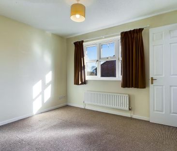 3 bedroom semi-detached house to rent - Photo 6