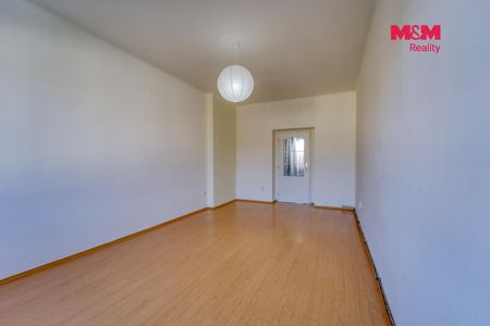 Pronájem bytu 2+kk 45 m² - Fotografie 3