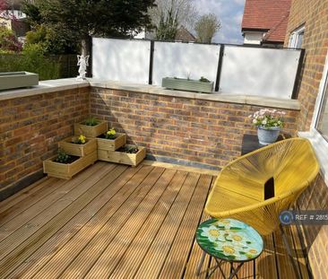 2 bedroom flat to rent - Photo 4