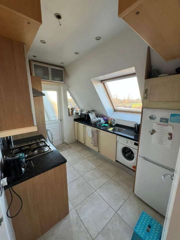 Room in a Shared Flat, Collingwood Court, NW4 - Photo 5