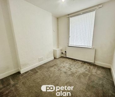 Alice Street, NEATH - Photo 5