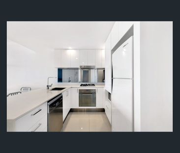 2909/5 Harbourside Court, Biggera Waters, Qld 4216 - Photo 3