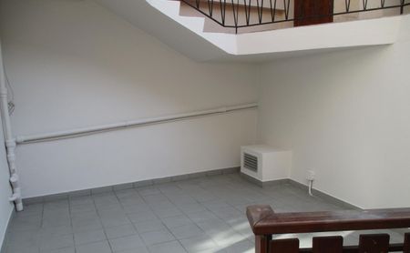Location Appartement 3 pièces 55m² RUMILLY 74150 - Photo 4