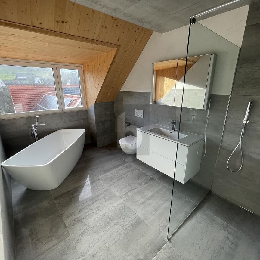 GENEROUS COMFORT WITH LOGGIA - Photo 1