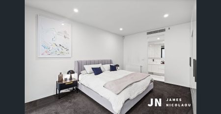 Effortless Port Melbourne Living in a Stylish Three-Bedroom Home - Photo 3