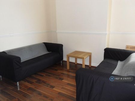 3 bedroom terraced house to rent - Photo 2