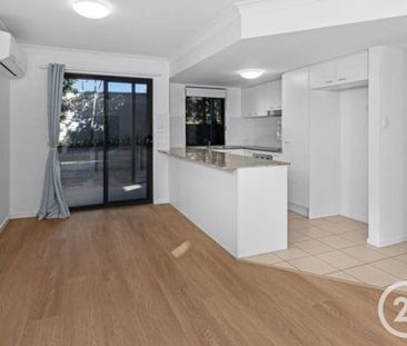 Low Maintenance Lifestyle - Photo 2