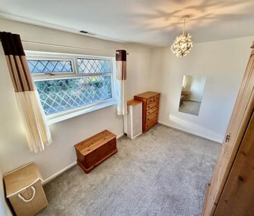 2 Bedroom Terraced To Let - Photo 3