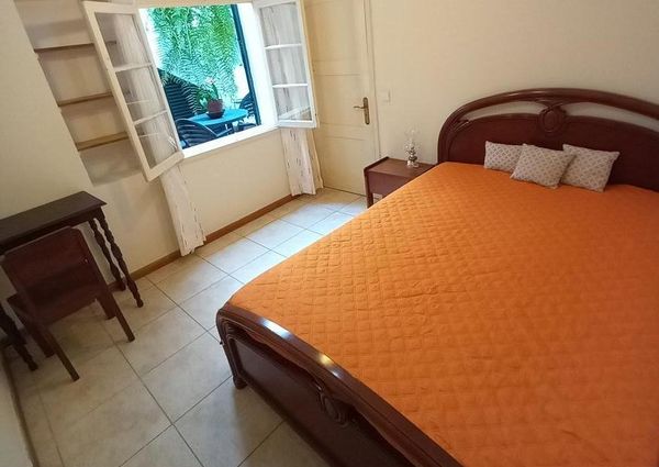 Arrendo quartos ou apartamento Funchal Caminho da Achada