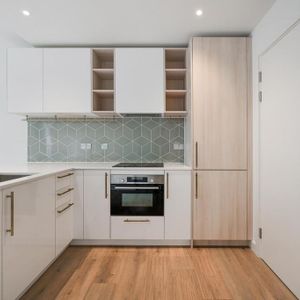 1 bedroom apartment to rent - Photo 2