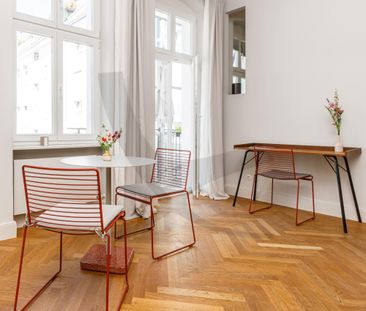 Perfect Single Living - Photo 2