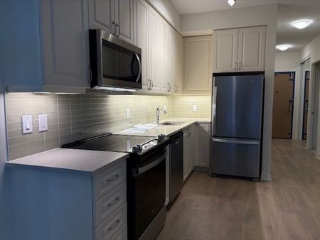 For Lease - 38 Annie Craig Drive Unit# 404, Toronto, Ontario - Photo 4