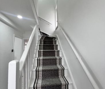 Room in a Shared House, Kingsholm Gardens, SE9 - Photo 2